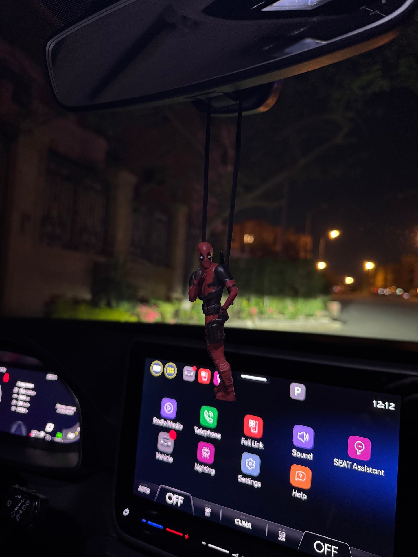 Deadpool Standing Mirror Pendant
